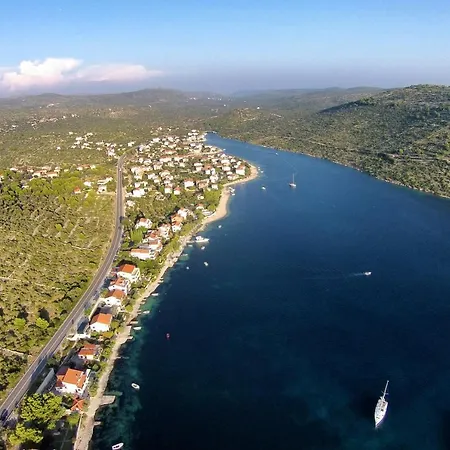 By The Sea Stupin Celine, - 10321 Lejlighed