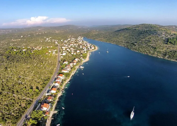 By The Sea Stupin Celine, - 10321 Daire