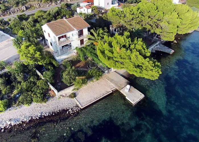 By The Sea Stupin Celine, - 10321 *